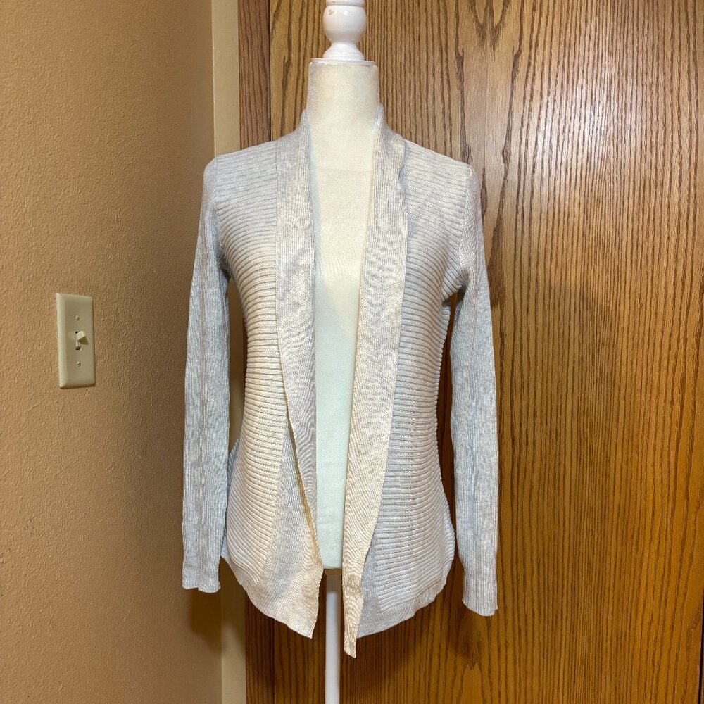 NWT 89th & Madison Ladies Small open cardigan White Heather Long Sleeve